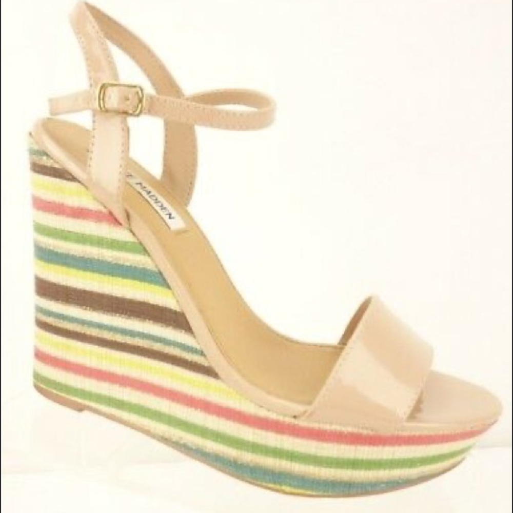 Steve Madden multicolored stripped wedges